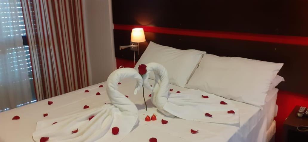 Novo Hotel Fenicia Bage Bagian luar foto